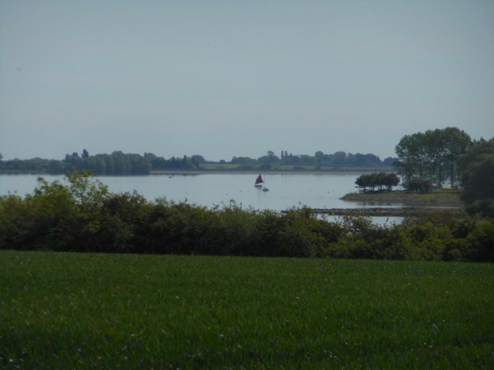 Grafham Water Lodge Exterior photo